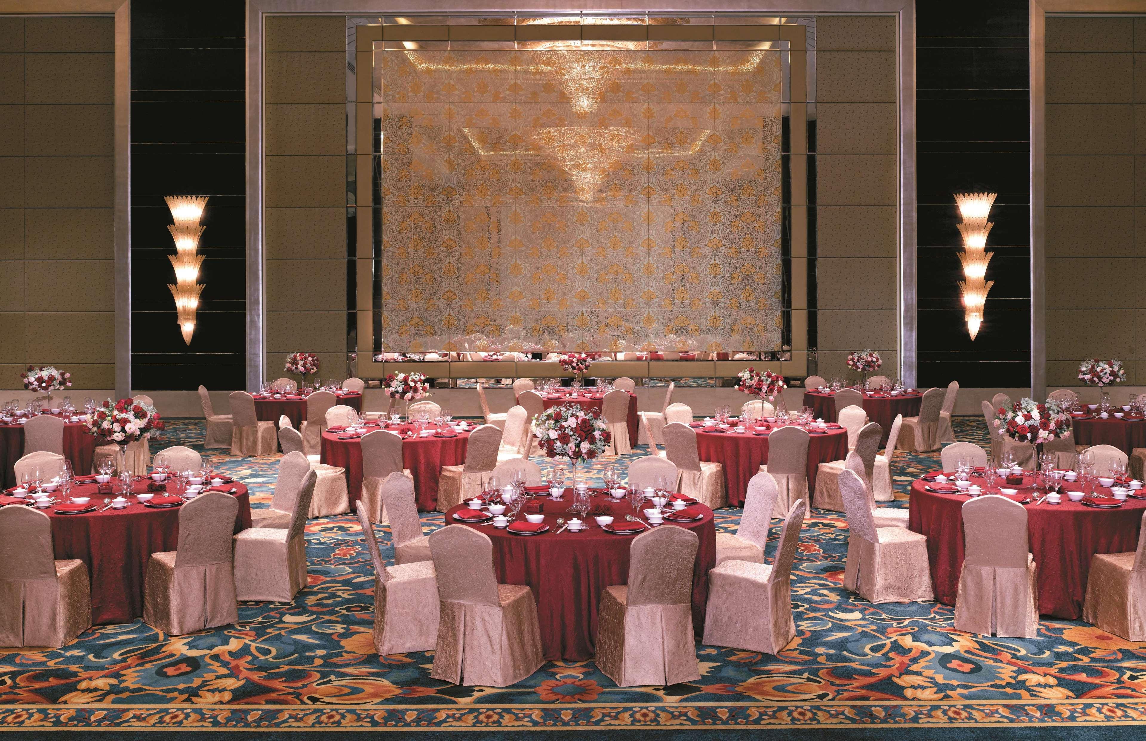 Shangri-La Qingdao - May Fourth Square Екстер'єр фото