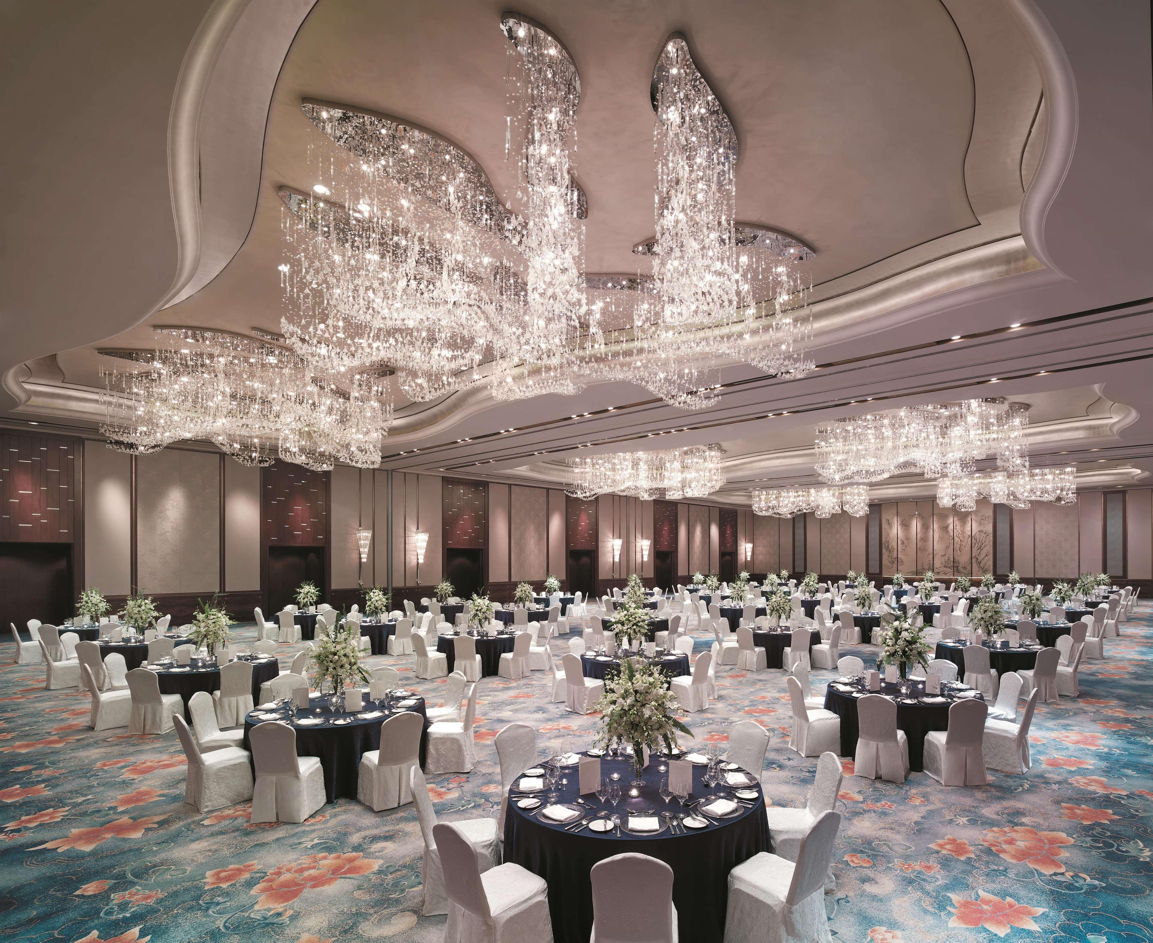 Shangri-La Qingdao - May Fourth Square Екстер'єр фото
